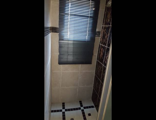 3 BEDROOM FREEHOLD FOR SALE IN NORTHDALE